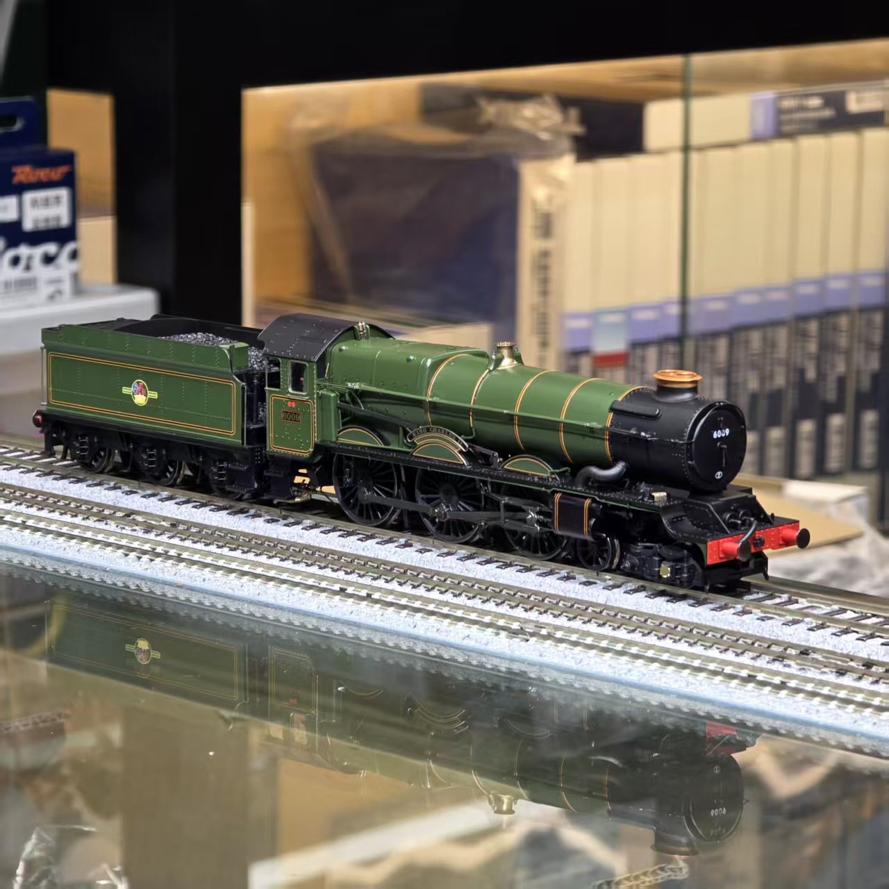 HORNBY R30364 6000 King Class, 4-6-0, 6009 'King Charles II