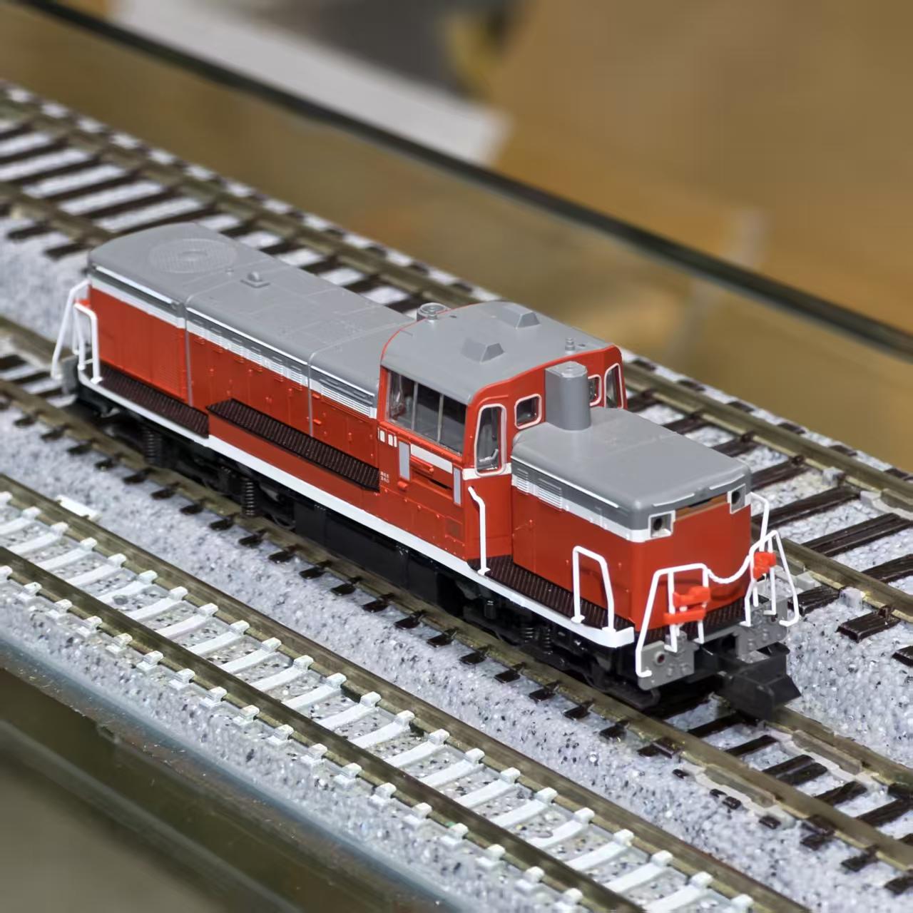 DE10 7011-2 KATO 暖地形 鉄道模型 | - Nゲージ 竹ノ塚総合車両