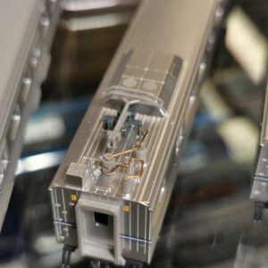 三鶯重工 EMU600型 (4增節-4T無動力)